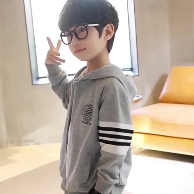 【橘魔法】街頭圓印條紋插肩拉鍊長袖外套+運動長褲(大童 連帽外套 薄外套 套裝 男童 兒童 童裝)