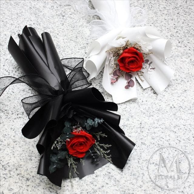 【Floral M】La Rose黑色浪漫永生玫瑰花束(乾燥花/情人節花束/告白禮物/玫瑰花束/求婚/永生花/花禮/玫瑰花)