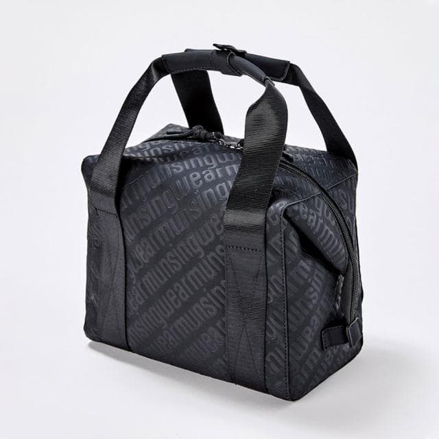 【Munsingwear】官方直營 企鵝牌 黑色光澤感2WAY隨身手提包附企鵝吊飾、小收納袋 MLTE0A50