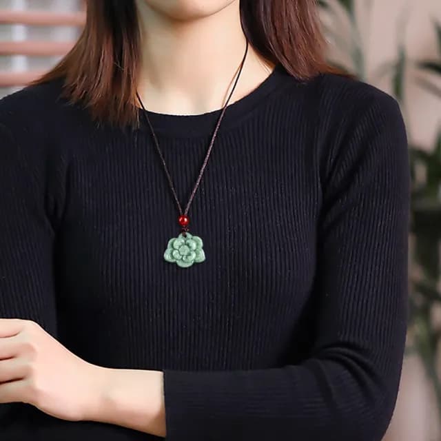 【Paiya 派亞】天然a貨翡翠豆綠荷花蓮花吊墜豆種玉石挂件花件男女玉墜玉器(交換禮物/送禮)
