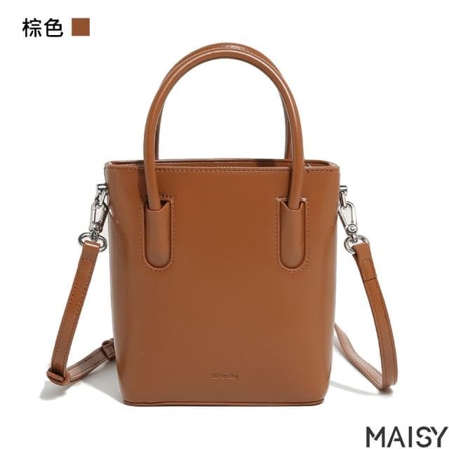 【MAISY】高級紋理質感百搭單色手機小方包(現+預  黑色／卡其色／咖啡色／棕色)