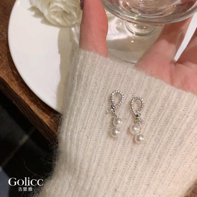 【Golicc】耳環 氣質清新 簡約 珍珠耳環(母親節 生日 情人節 飾品 耳釘 耳飾 耳墜 禮物)