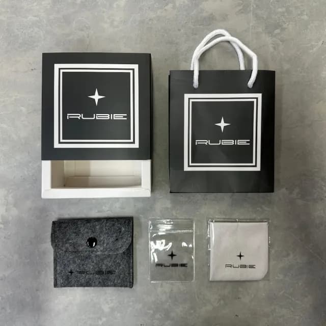 【RUBIE ACCESSORIES】黑色滴釉小愛心蝴蝶結S925純銀項鍊(YX0002XGN)