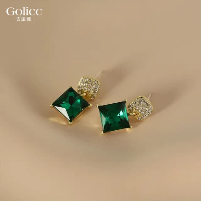 【Golicc】耳環 方形祖母綠 簡約鑲鑽(七夕 情人節 生日 飾品 耳釘 耳飾 耳墜 禮物)