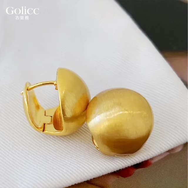 【Golicc】耳環 高級感 霧面拉絲 圓球耳環(99購物限定 生日 飾品 耳釘 耳飾 耳墜 禮物)