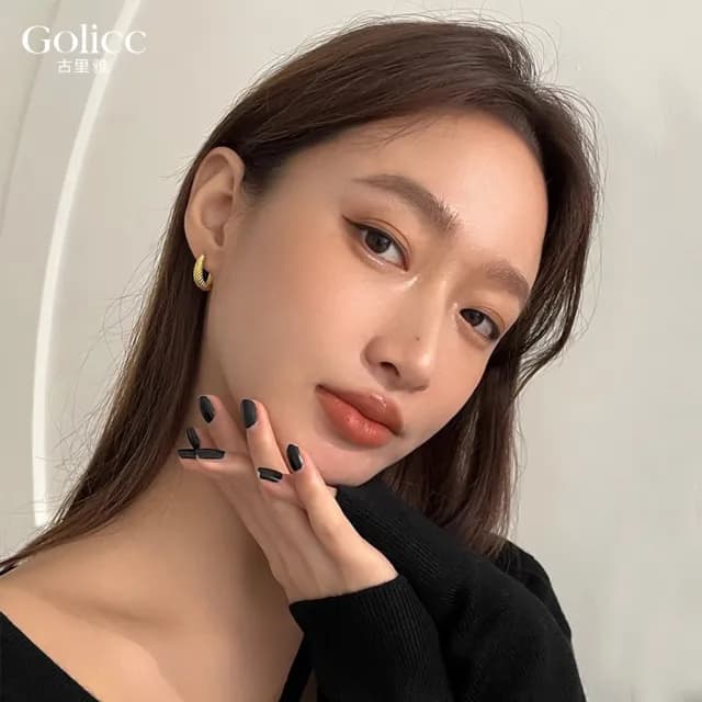 【Golicc】耳環 高級感 簡約素圈(99購物限定 生日 飾品 耳釘 耳飾 耳墜 禮物)