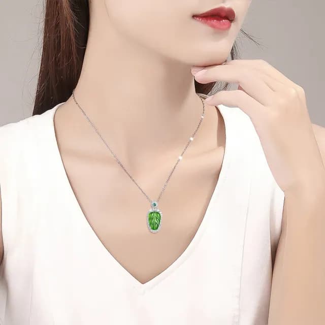 【Paiya 派亞】A貨翡翠陽綠樹葉冰種玉石吊墜925銀鑲玉墜女款項鏈時尚挂件(過節送禮/交換禮物)