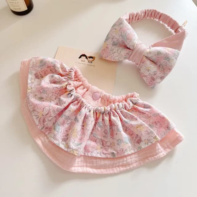 【Lianne baby】文藝粉碎花嬰兒禮物圍兜髮帶彌月禮盒(滿月禮 收涎禮物 週歲禮 彌月禮盒)