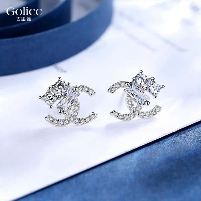 【Golicc】耳環 小香風 時尚優雅滿鑽(母親節 生日 情人節 飾品 耳釘 耳飾 耳墜 禮物)