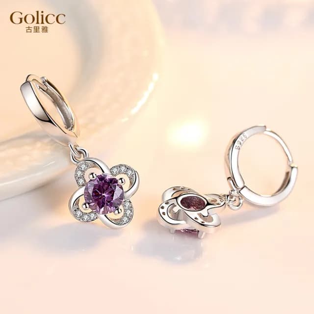 【Golicc】耳環 優雅幸運草 永恆花語(七夕 情人節 生日 飾品 耳釘 耳飾 耳墜 禮物)