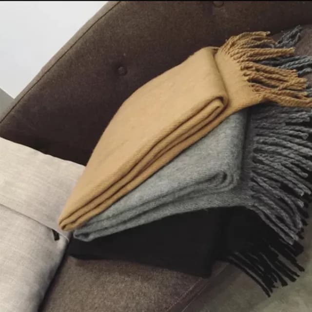 【La Morongo 樂木嚴選】正韓進口純色圍巾一件 秋冬圍巾 保暖(秋冬 圍巾 加厚 保暖 氣質 經典黑)