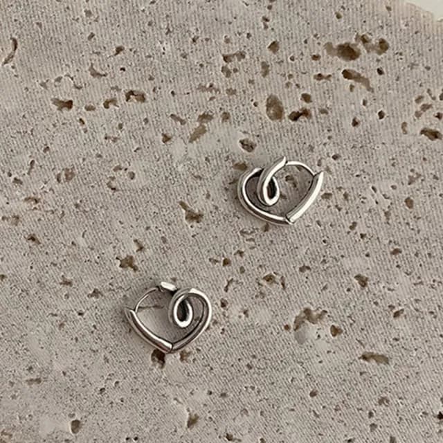 【LEESA】s925純銀\愛心耳環\小耳環\抗過敏耳環\扣式耳環\正韓耳環\可愛耳環\小禮物\情人節禮物