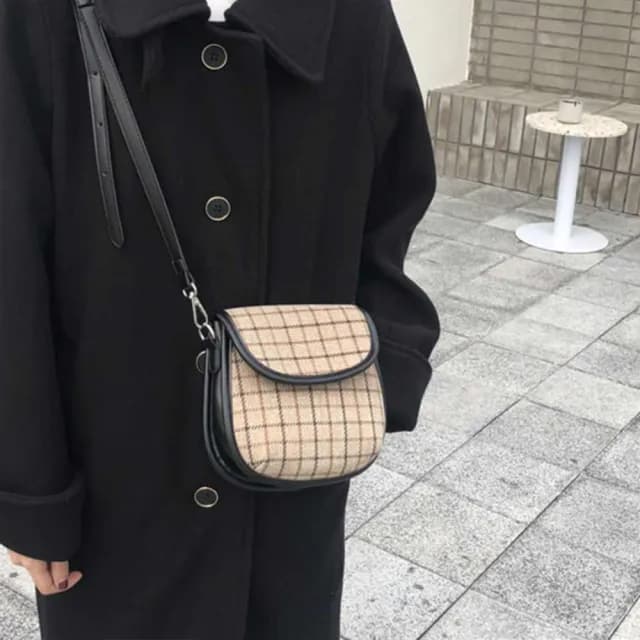 【LEESA】情人節禮物 復古馬鞍包\小包包斜背包\女包\馬鞍包\情侶包包\斜背包女生\側背包女生可愛\韓系包包\