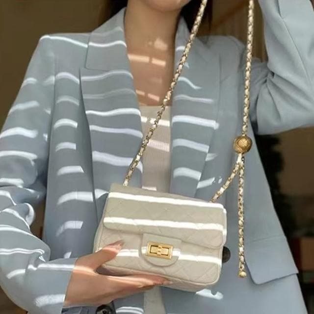 【LEEHER】女包/包包/小方包/小金球包包/小香風包包/菱格包包/鏈條包/側背小包包/羊皮包包/白色包包/禮物