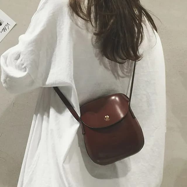 【MoonDy】情人節禮物 包包 包包女 側背包 小包包 馬鞍包 側背小包 白色包包 韓國小包 皮革包包 硬殼包 兒
