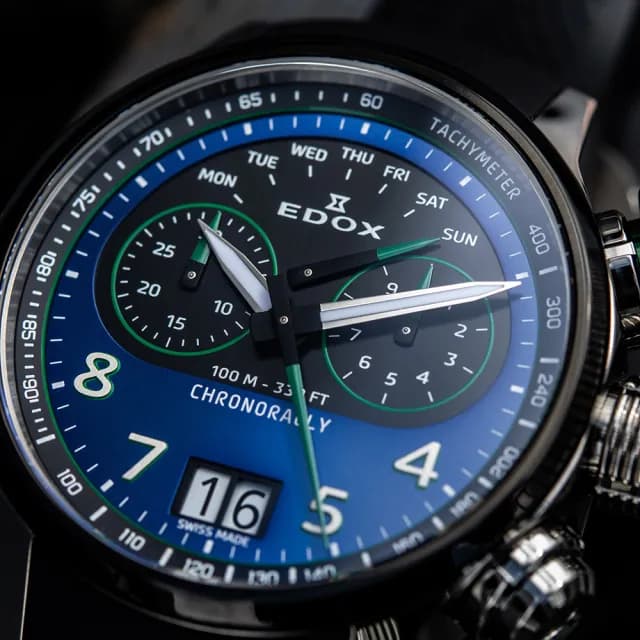 【EDOX 伊度】140周年 BMW 摩托車紀念錶 鈦金屬大日期計時手錶 送禮 禮物 推薦(E38003.TINV.BUNV)