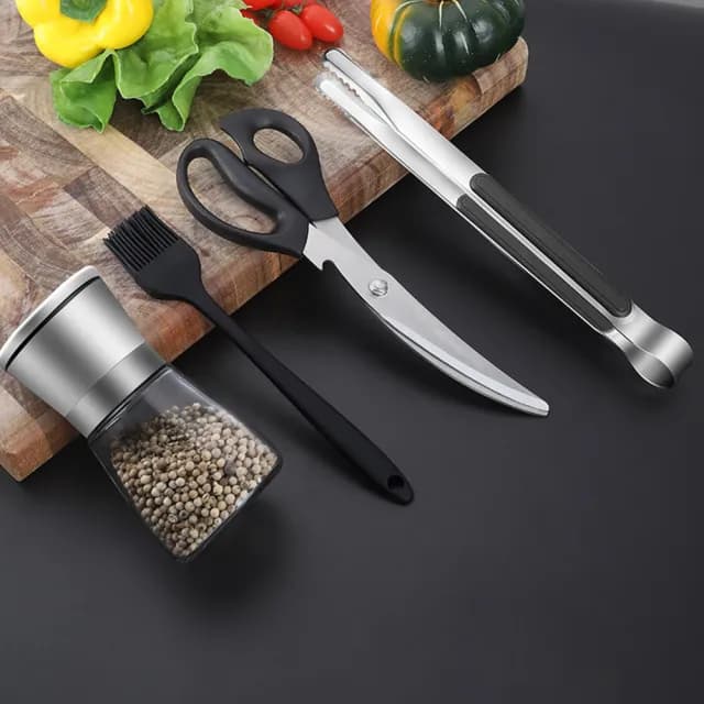 【Cooksy】不鏽鋼露營燒烤四件組(中秋烤肉/不鏽鋼烤肉夾/烤肉用具/剪刀/調味罐/刷具)