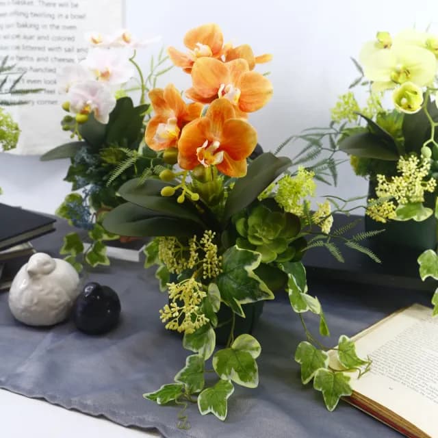 【HUGO DECO 榆果傢飾】橘蝴蝶蘭皮革盆香氛花禮(擬真花/送禮/端午節/佈置/送花)