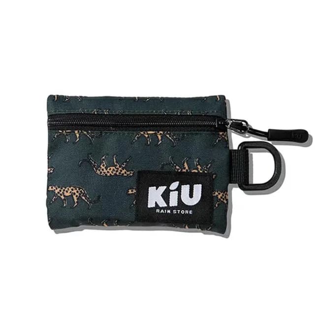 【KIU】日本 戶外活動必備-快速取物透明窗、D型環、防水包 卡包/零錢包(283-175 草原 