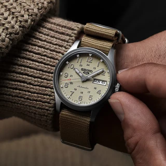 【SEIKO 精工】5 Sports系列 Lineup 復古軍風 機械腕錶 母親節 禮物 推薦(SRPJ83K1/4R36-13P0U)