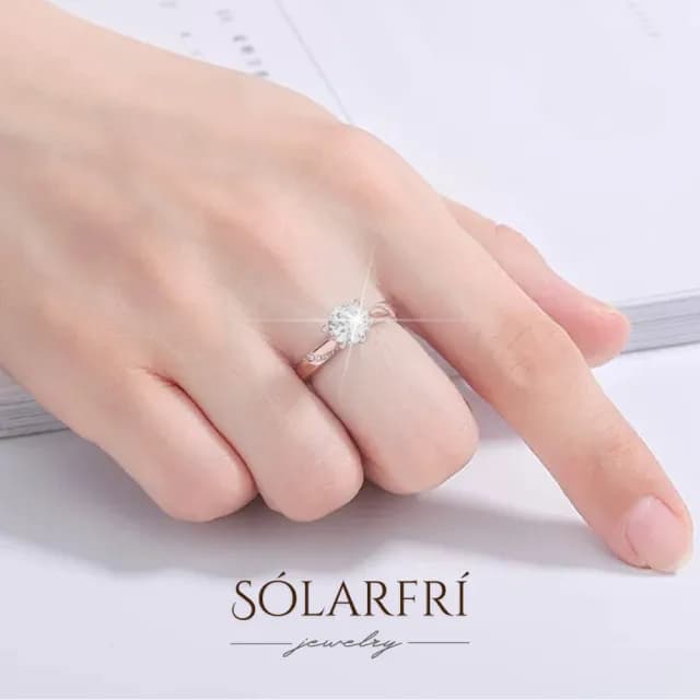 【SOLARFRi】輕奢閃耀戒指｜可調整戒圍大小禮盒包裝(生日情人女友母親老婆禮物)