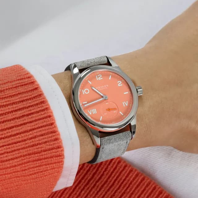 【NOMOS】Club系列 手動上鍊 小秒針 時尚機械腕錶 畢業禮物 送禮 推薦 36mm(714.GB)