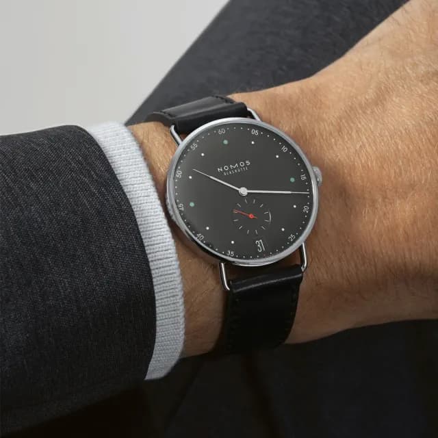 【NOMOS】Metro系列 手動上鍊 小秒針 經典機械腕錶 畢業禮物 送禮 推薦 38.5mm(1103)
