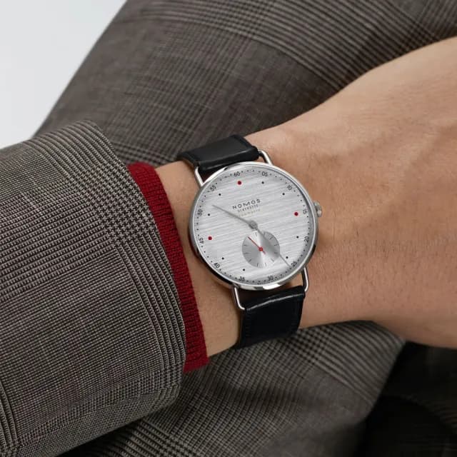 【NOMOS】Metro系列 自動上鍊 小秒針 時尚機械腕錶 畢業禮物 送禮 推薦 38.5mm(1114)