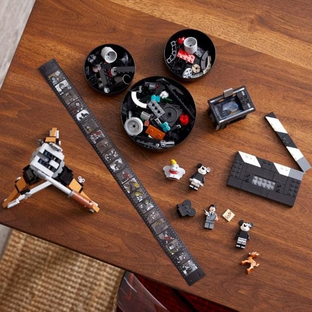 【LEGO 樂高】迪士尼系列 43230 華特迪士尼復古膠卷攝影機(迪士尼一百週年 禮物)