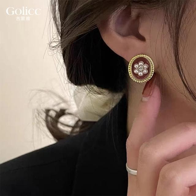 【Golicc】復古金邊珍珠花朵耳環(母親節 生日 情人節 飾品 耳釘 耳飾 耳墜 禮物)