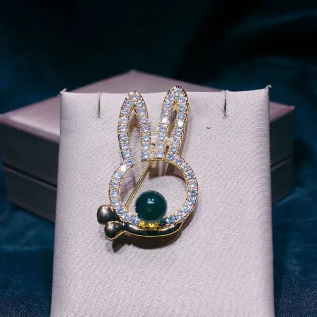 【Penny珮妮】墨西哥藍珀9mm小兔子鑲嵌吊墜胸針兩用(生日禮物/母親節/送閨蜜/交換禮物/情人節/送女友)