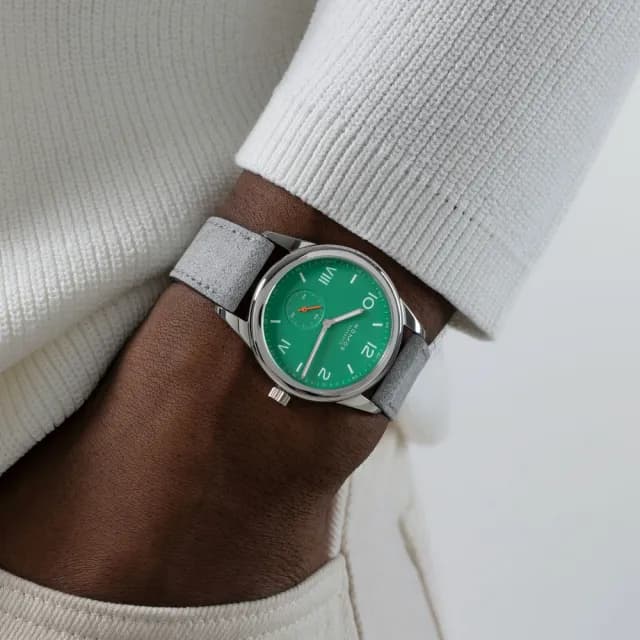 【NOMOS】Club系列 手動上鍊 小秒針 時尚機械腕錶 畢業禮物 送禮 推薦 38.5mm(726)