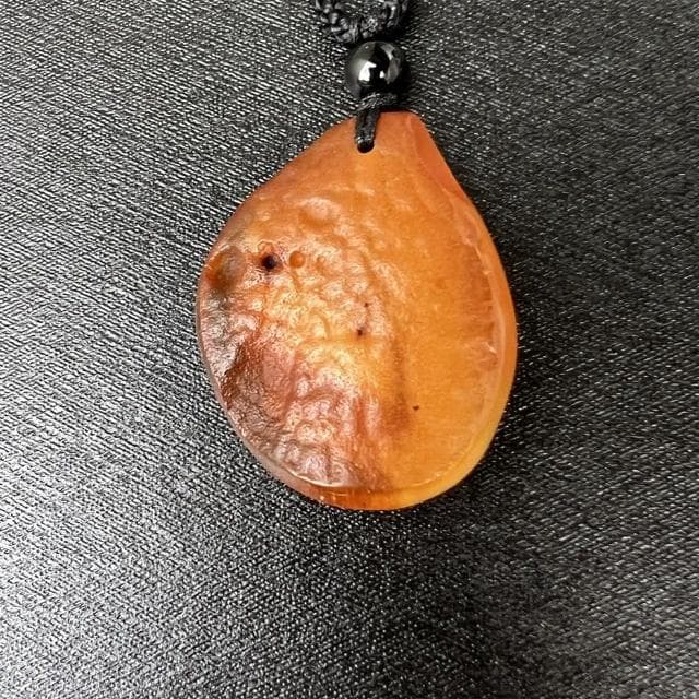 【Penny珮妮】琥珀蜜蠟原石全皮水滴雞油黃吊墜項鍊2款可選(生日禮物/母親節/送閨蜜/情人節/送女友)
