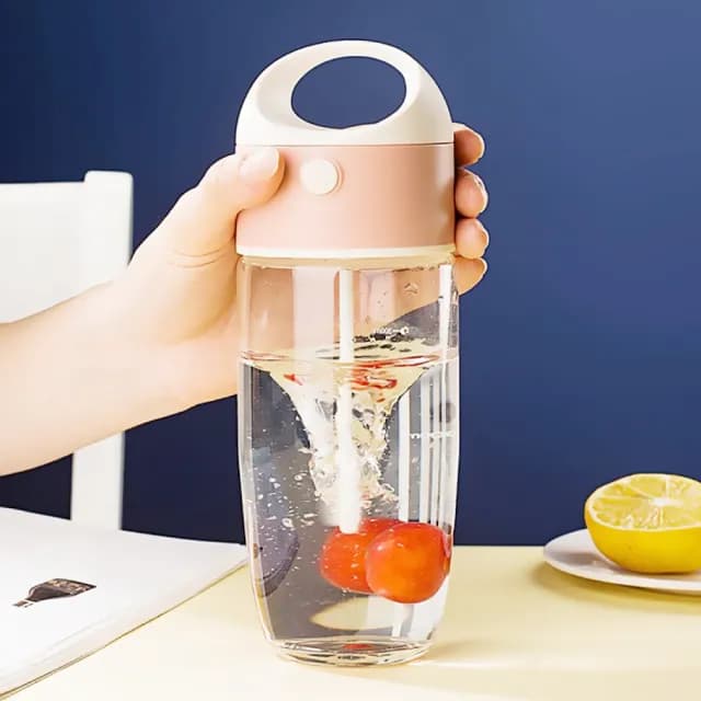 【解放雙手】自動攪拌搖搖杯(電動攪拌 蛋白杯 隨行杯 飲料杯 果汁杯 交換禮物 代餐 便攜)