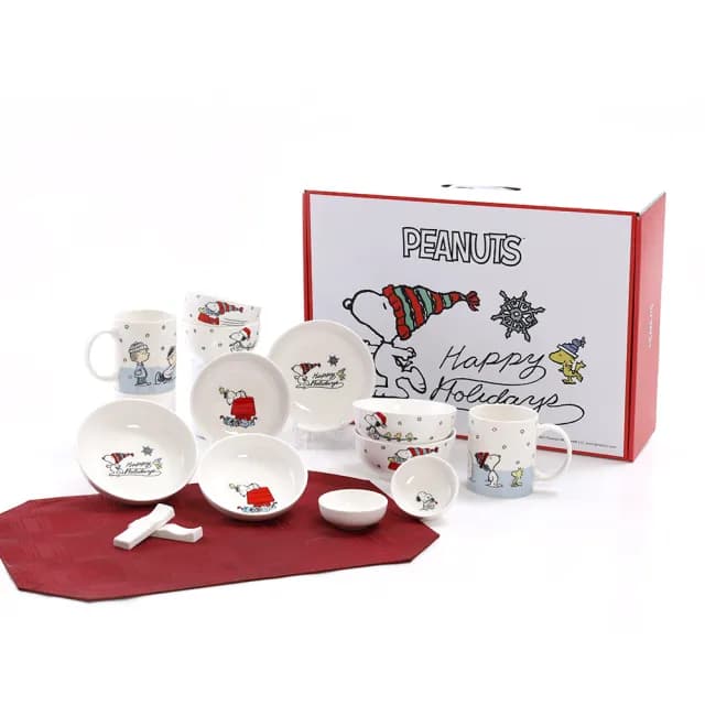 【CorelleBrands 康寧餐具】SNOOPY史努比14件式陶瓷碗盤餐具禮盒(LOVELY/HOME/ICECREAM/SNOW 4款任選)