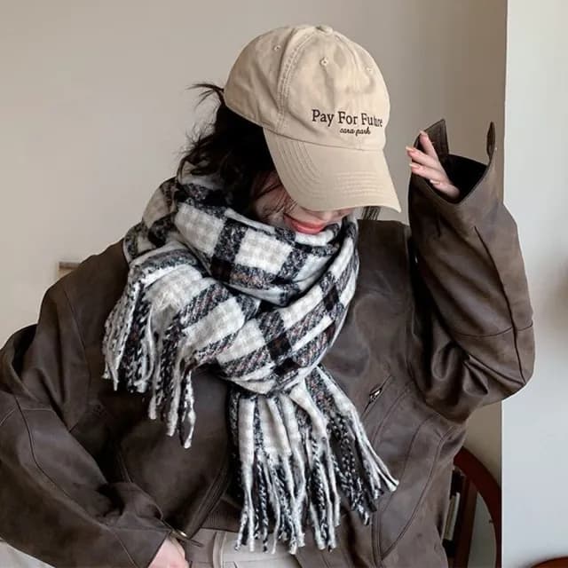 【LEESA】仿羊絨圍巾\圍脖披巾\高級感\韓國圍巾\百搭配件\小臉神器\情侶圍巾\禮物\披肩圍巾\流