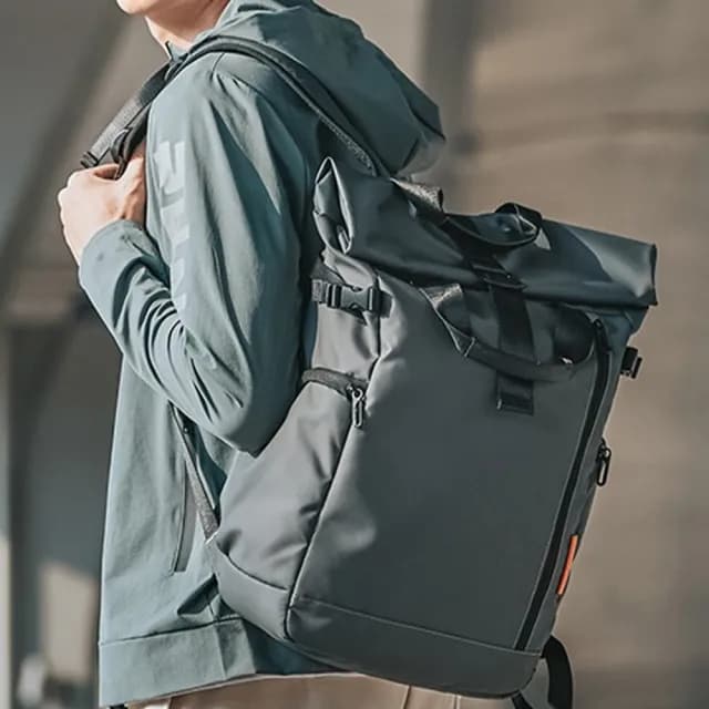 【LEESA】父親節禮物 15.6吋筆電包\收納後背包\後背包\防水包 後背包\旅行背包\文青背包\生日禮物\電腦包\ 