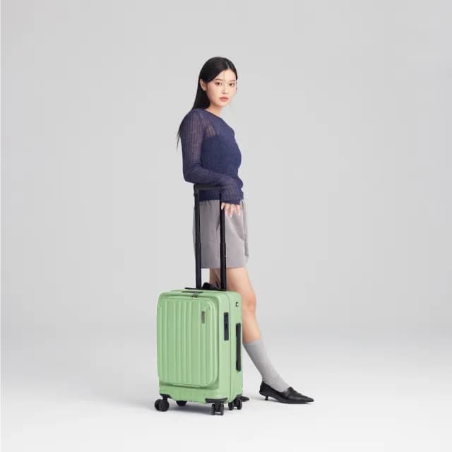 【SWISS STYLE】20吋 BERMAS TOP系列－新型上掀/前開式 可加大日本煞車行李箱(4色可選)