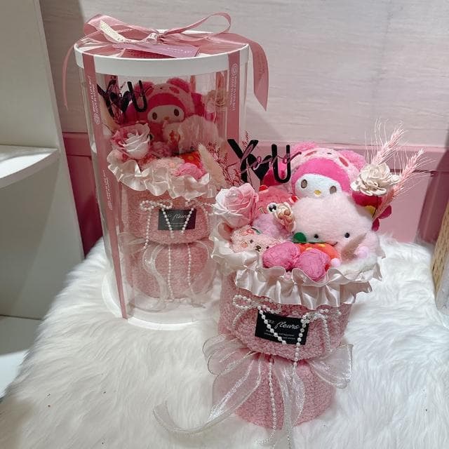 【喜滋滋花藝】敲可愛美樂蒂玩偶永生花花束(情人節花束/生日禮物/告白花束/週年慶/畢業花束)