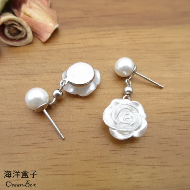 【海洋盒子】法式甜美典雅山茶花珍珠925純銀耳環(垂墜耳環.外鍍專櫃級正白K)