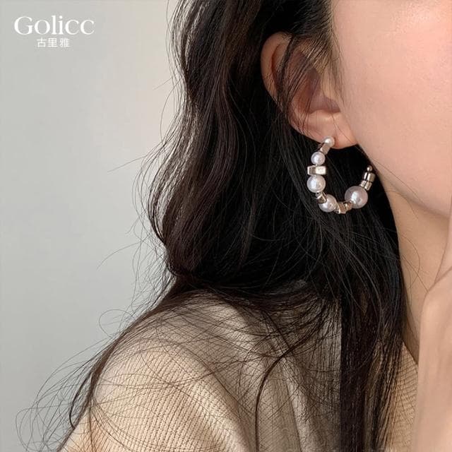 【Golicc】耳環 法式高級感 輕奢珍珠(母親節 生日 情人節 飾品 耳釘 耳飾 耳墜 禮物)