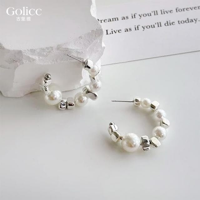 【Golicc】耳環 法式高級感 輕奢珍珠(母親節 生日 情人節 飾品 耳釘 耳飾 耳墜 禮物)