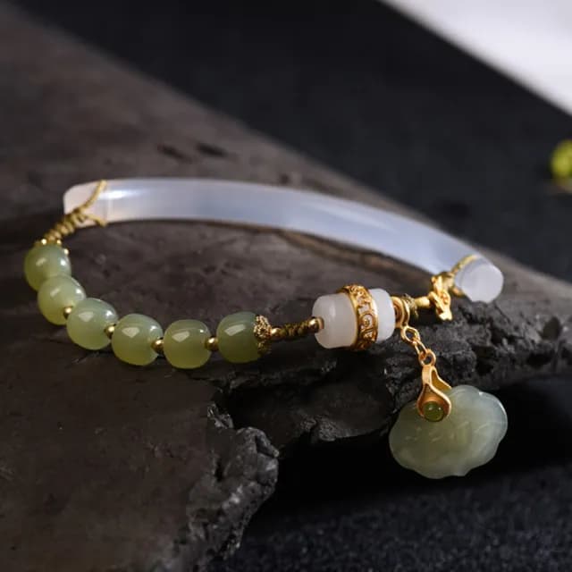 【MoonDy】手鍊 手鐲 和田玉手鍊 瑪瑙手鍊 平安鎖 吊墜手鍊 手鐲女 玉髓手鐲 禮物 保平安