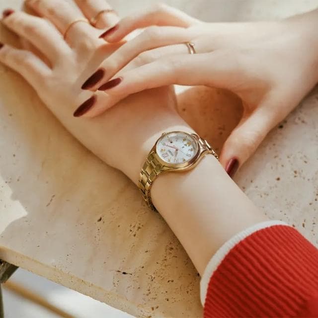 【SEIKO 精工】LUKIA 花藝聯名 30周年限量 鈦金屬太陽能電波女錶 520送禮 禮物(SSQW094J/1B32-0BM0K)
