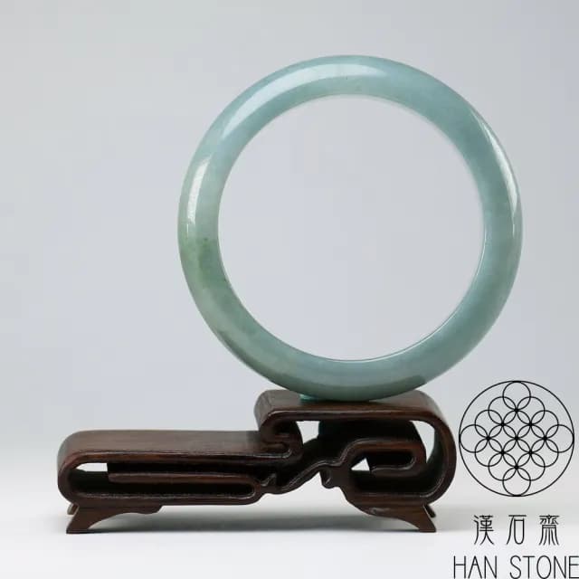 【漢石齋】情人節禮物 天然翡翠A貨 手鐲玉鐲 飄花種帶黃翡 福 利 品(手圍17.2/版寬14.1mm)