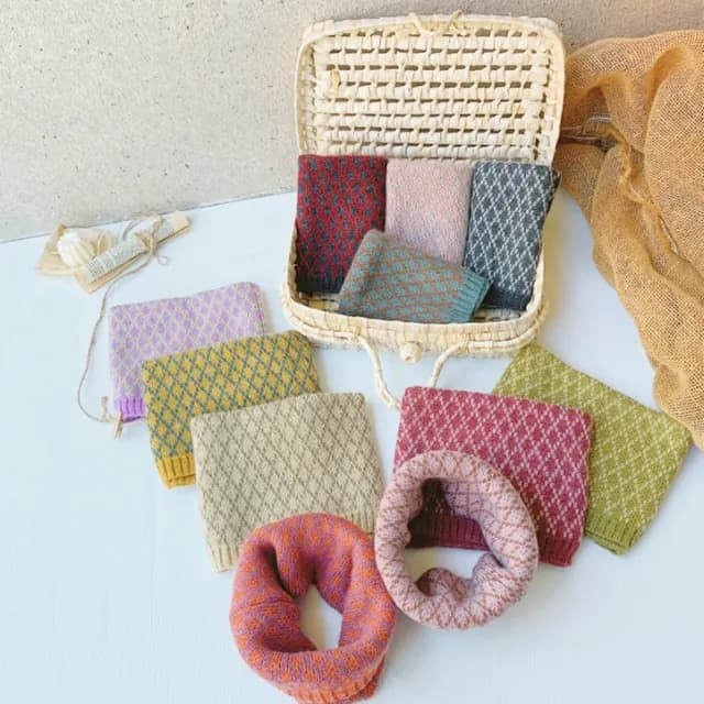 【橘魔法】柔軟菱格紋針織圍脖(圍巾 配件 保暖 過年 新年 寒流 中性款 兒童 小童 女童 男童 童裝 交換禮物)