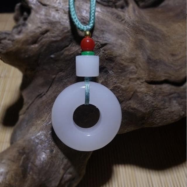 【Penny珮妮】羊脂白玉金絲玉甜圈平安扣吊墜項鍊(母親節禮物 交換禮物 送女友 生日禮物 情人節 尾牙)