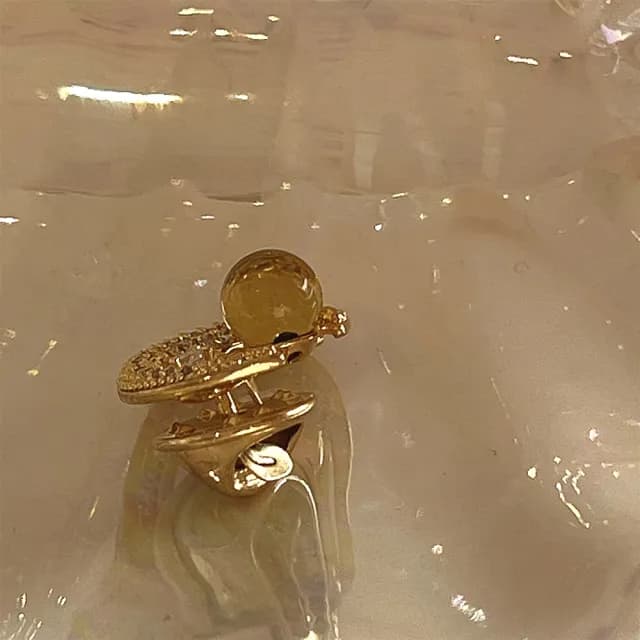 【Penny珮妮】墨西哥藍珀鑲嵌月半花胸針胸花6mm(母親節 交換禮物  生日禮 情人節 尾牙 新年 結婚)