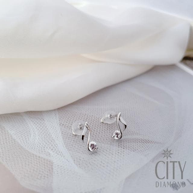 【City Diamond 引雅】『樂語』晶鑽白K金 音符耳環(浮光留影系列)