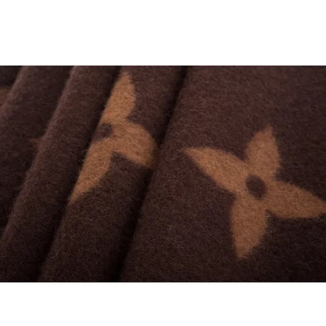 【Louis Vuitton 路易威登】M78125 新款雙色Monogram圖案山羊絨Reykjavik流蘇圍巾(咖啡色)